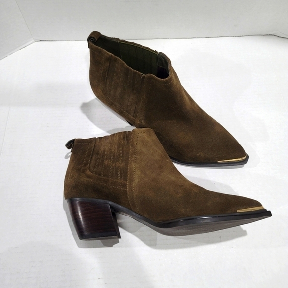 Sbicca Vintage Collection Cardina Pointed Toe Suede Boots Size 9 - Picture 1 of 13